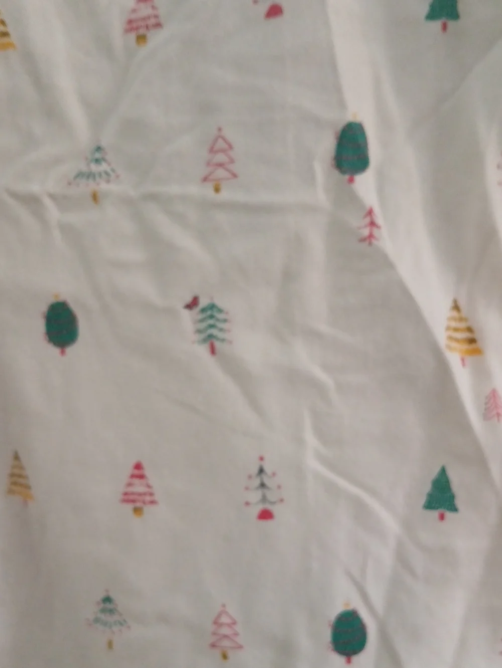 Petite Plume  Sz 14 Kids White Tree Print Pajama Set with Red Trim